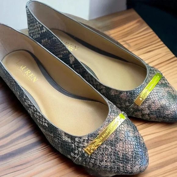 Lauren Ralph Lauren Shoes - Lauren Ralph Lauren Size 6 Pointy Flats Gold Brown Work Snakeskin Classy